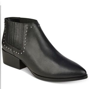 MARC FISHER BLACK LEATHER STUDDED IDALEE ANKLE BOOT SIZE 7M